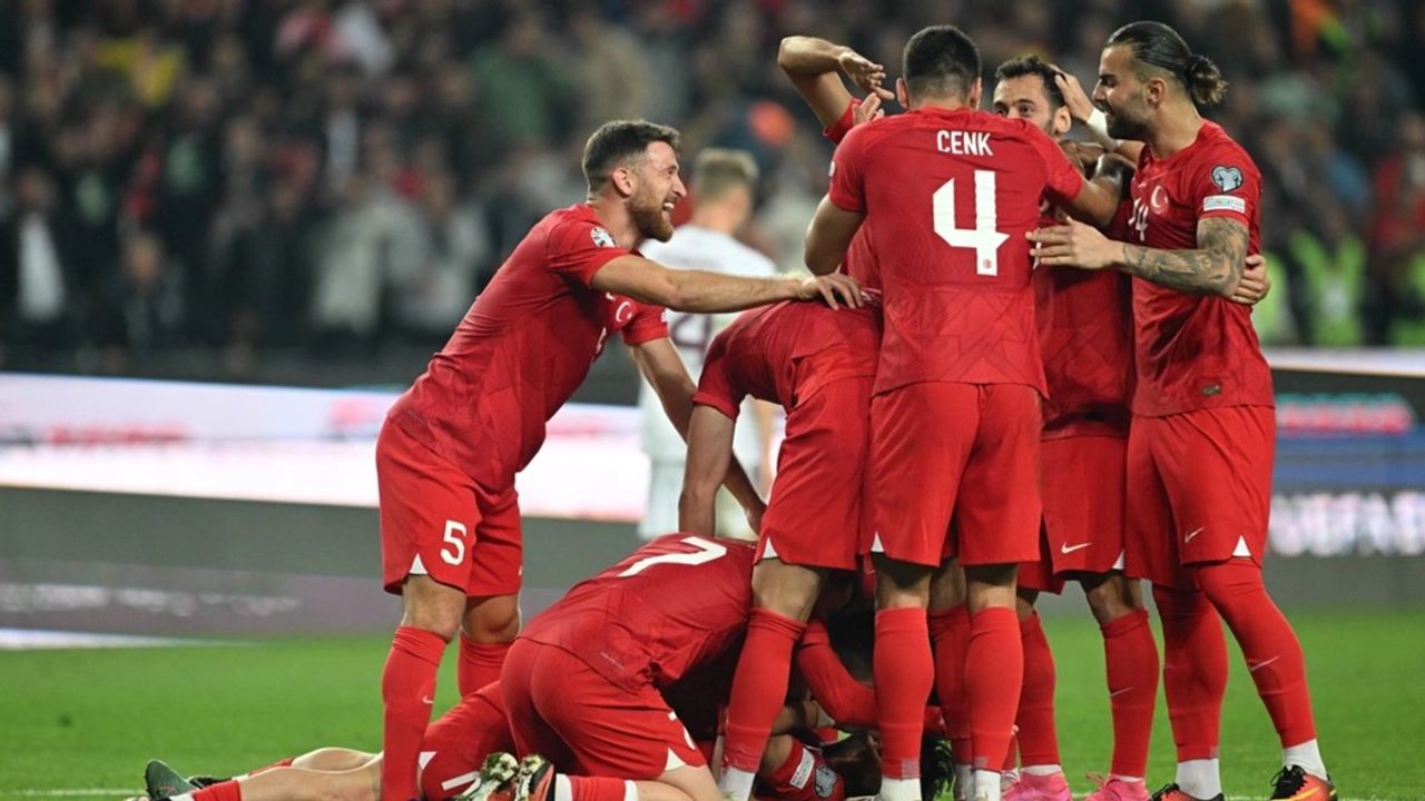 A Milli Futbol Takımı Ekim Ayı Dünya Sıralamasında Yükseldi