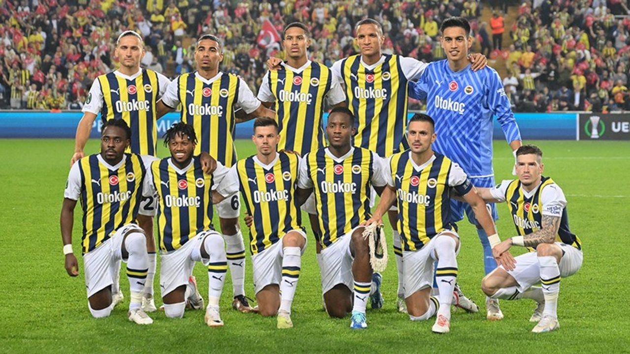 Fenerbahçe'nin Süper Lig ve Avrupa Konferans Ligi'ndeki Başarısı