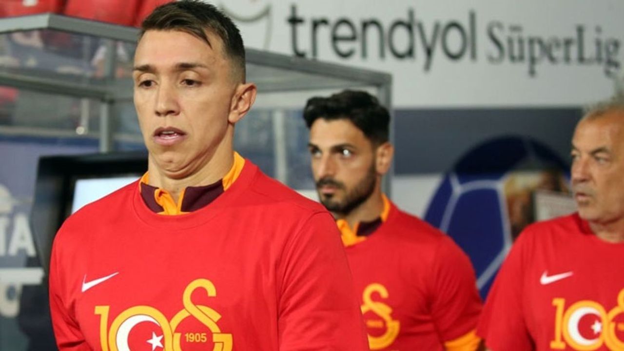 Muslera'dan Cumhuriyet'in 100. Yılına Kutlama