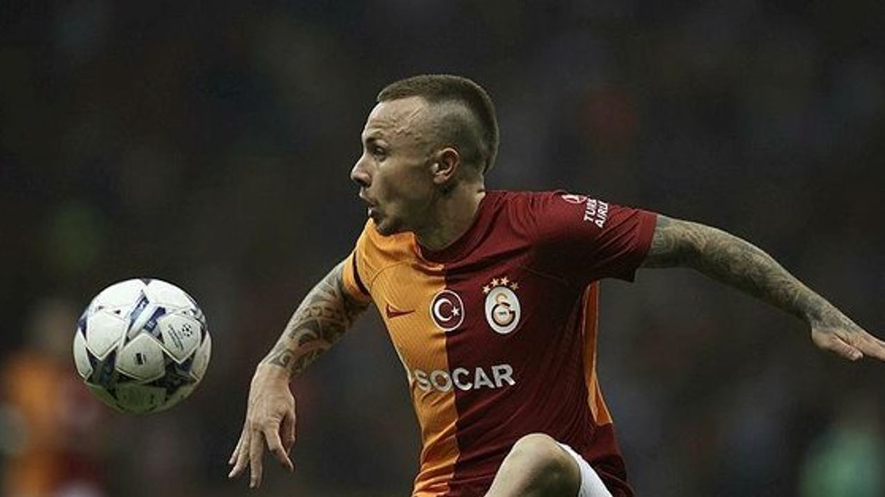 Galatasaray’da Teknik Direktör Okan Buruk Fabrika Ayarlarına Dönüyor