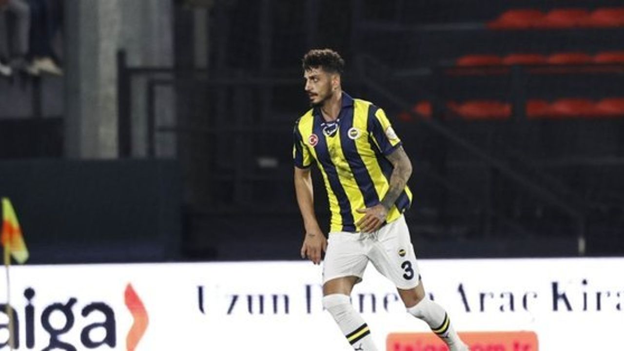 Fenerbahçe'de Stoper Krizi: Samet Akaydin İçin Fiorentina Harekete Geçiyor