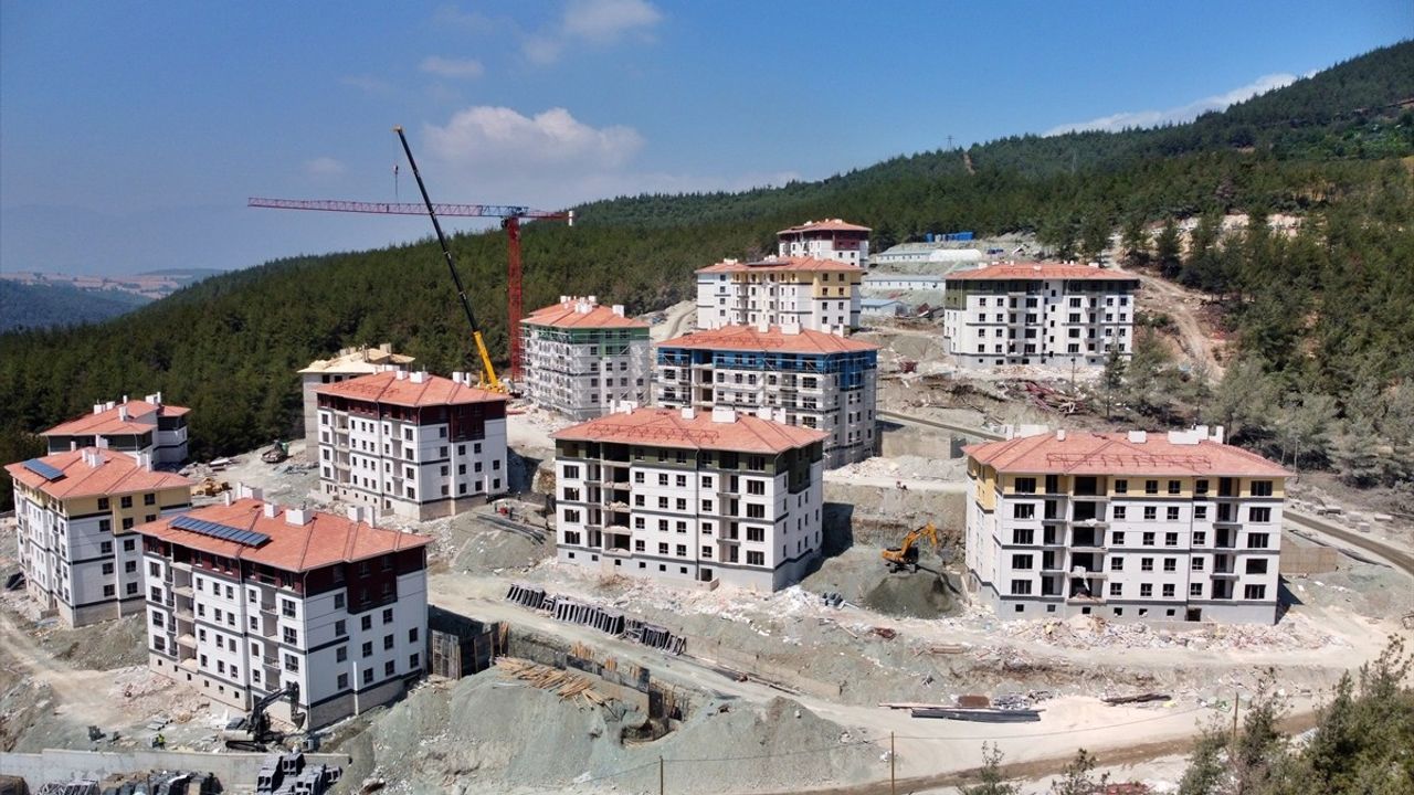Bahçe'de Deprem Konutları Eylül'de Teslim Edilecek