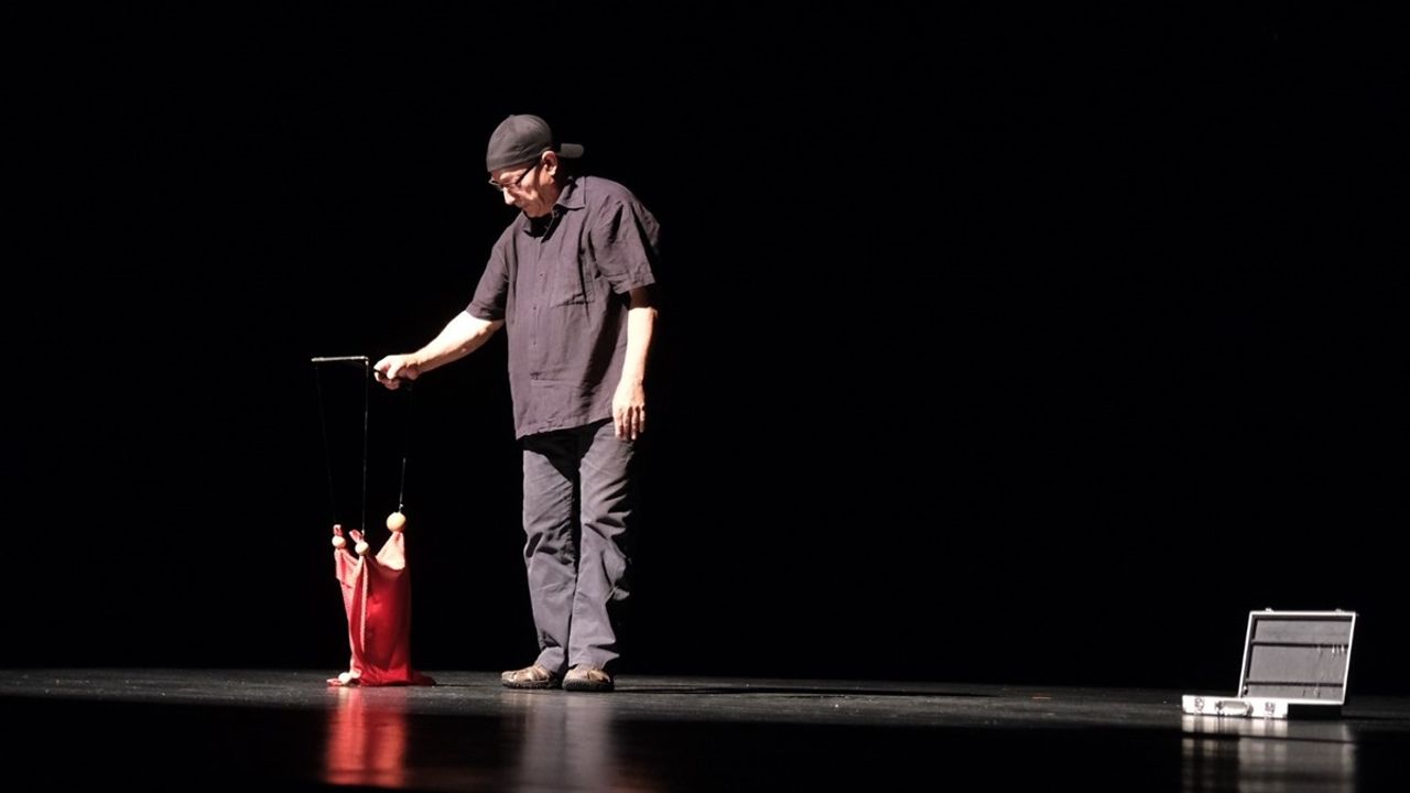 Büyükçekmece'de Uluslararası Kukla Atölyesi Sergisi Açıldı