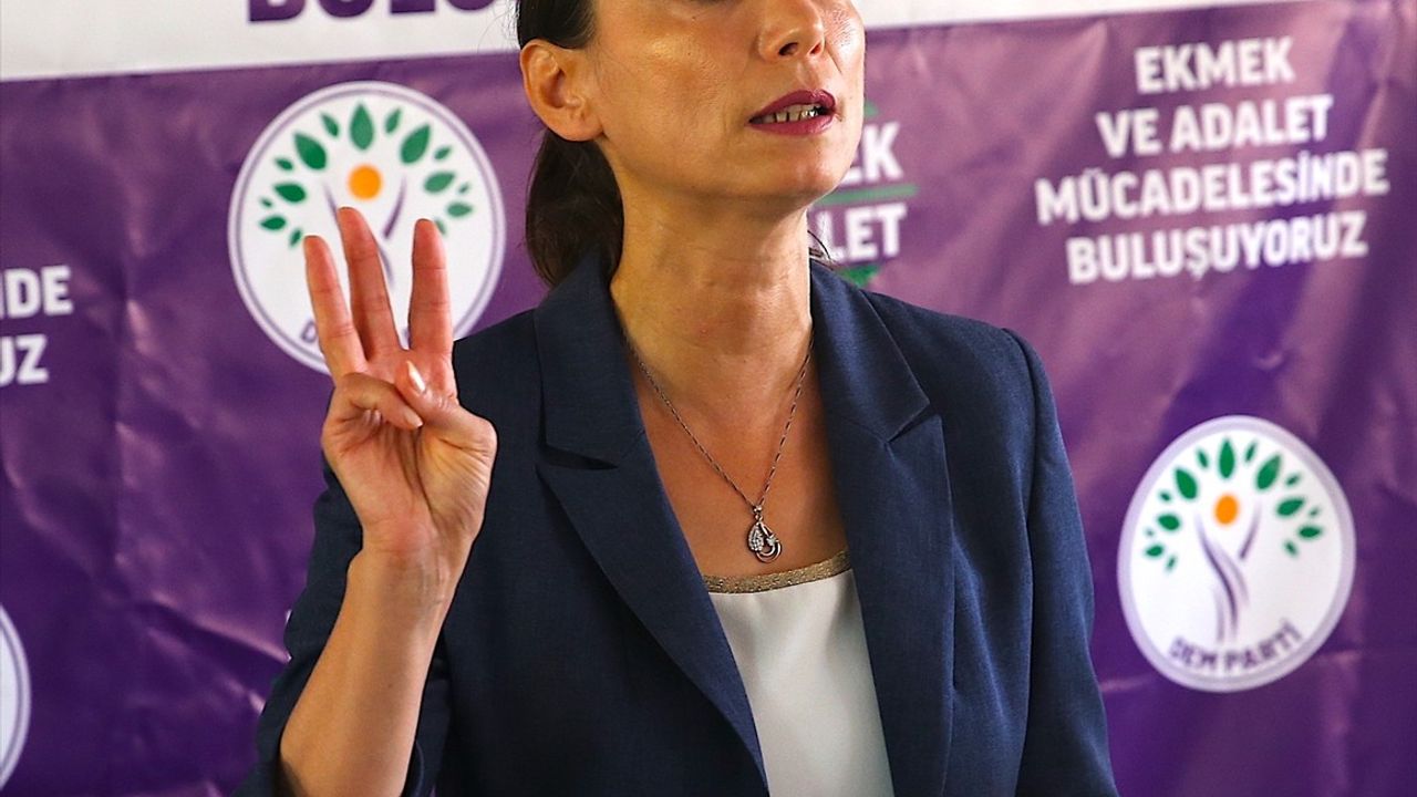 DEM Parti Eş Genel Başkanı Oruç, Hatay'daki Programlarına Devam Ediyor