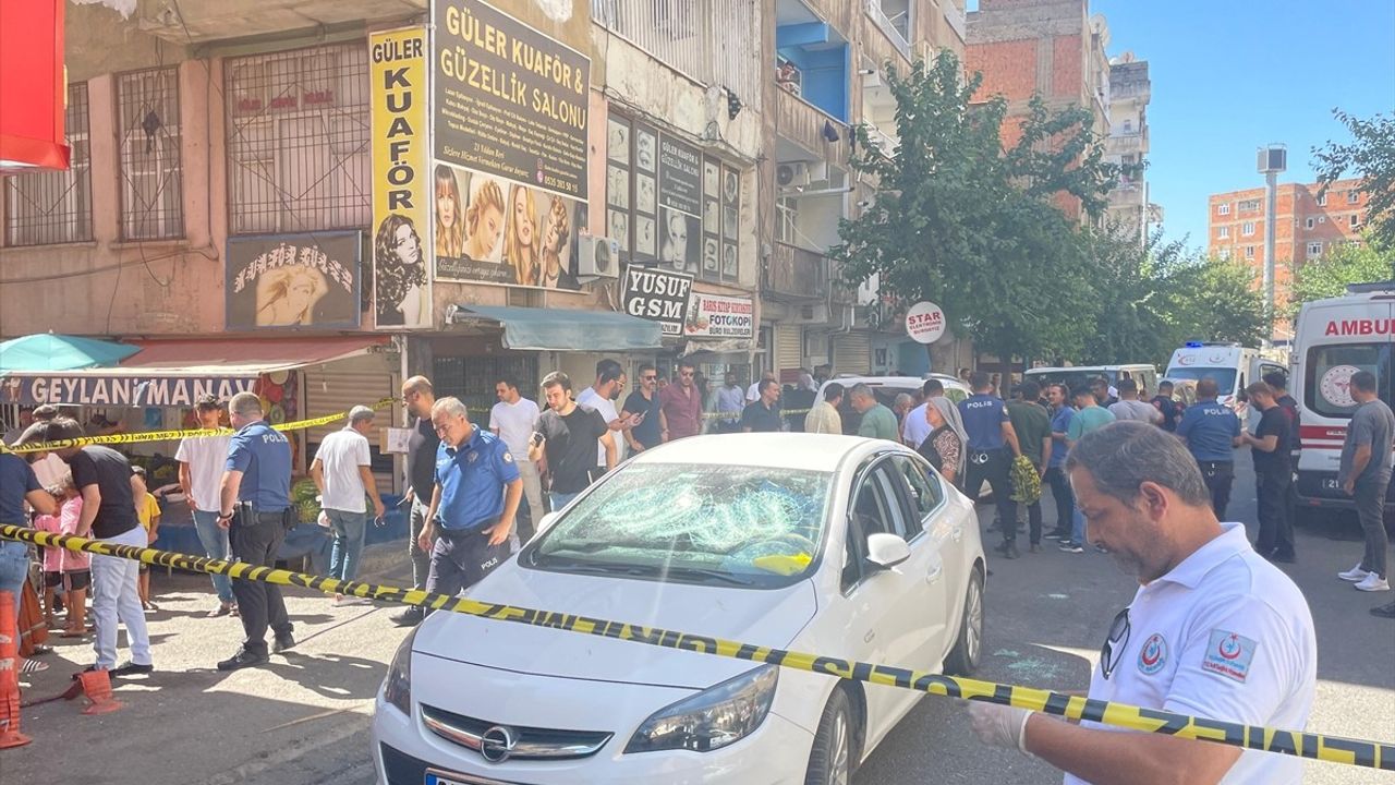 Diyarbakır'da Aileler Arasında Kavga: 4 Yaralı