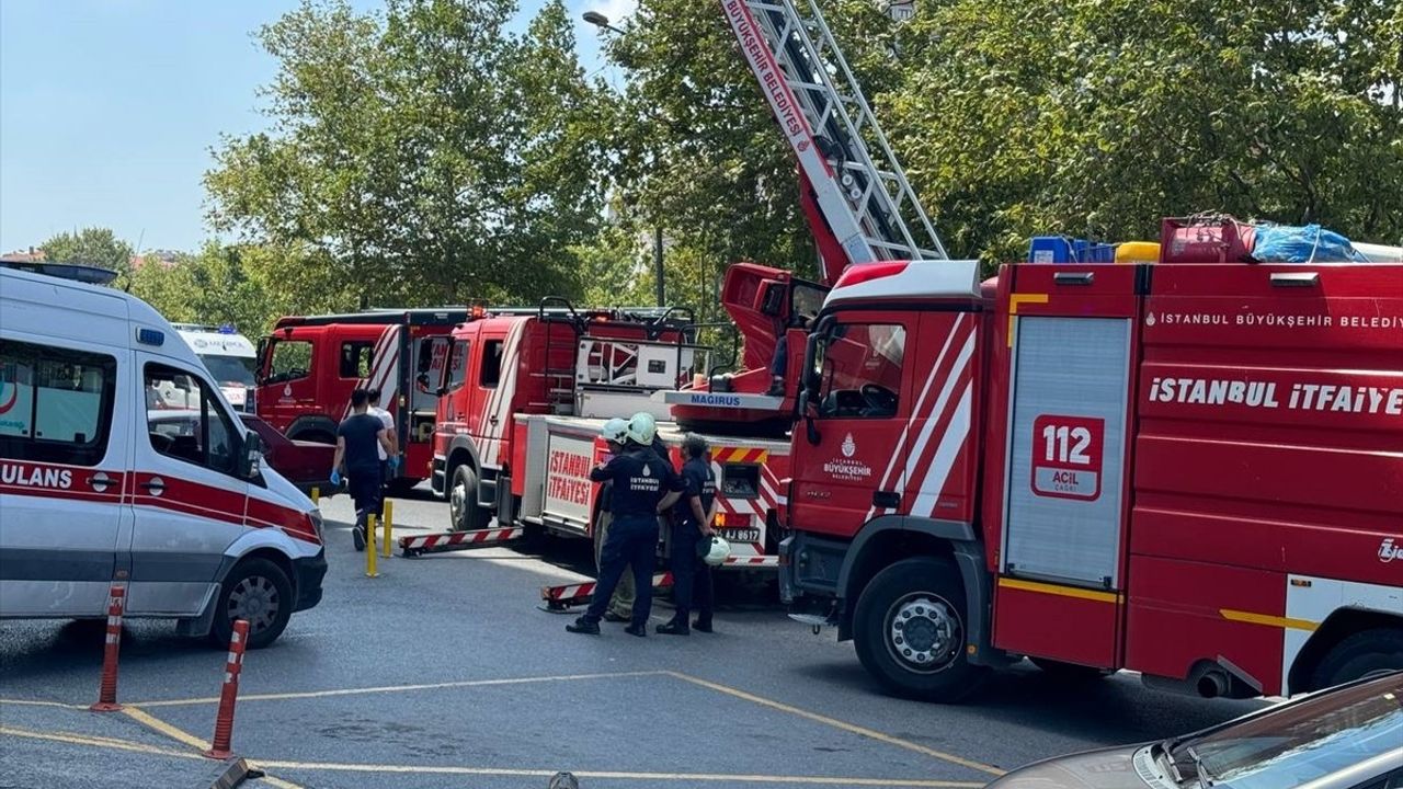 Esenler'de Özel Hastanede Yangın: Hastalar Güvenliğe Alındı