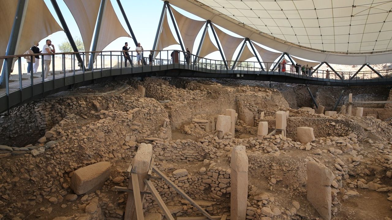 Göbeklitepe ve Karahantepe'nin Yeni Bulguları Tarihe Işık Tutuyor