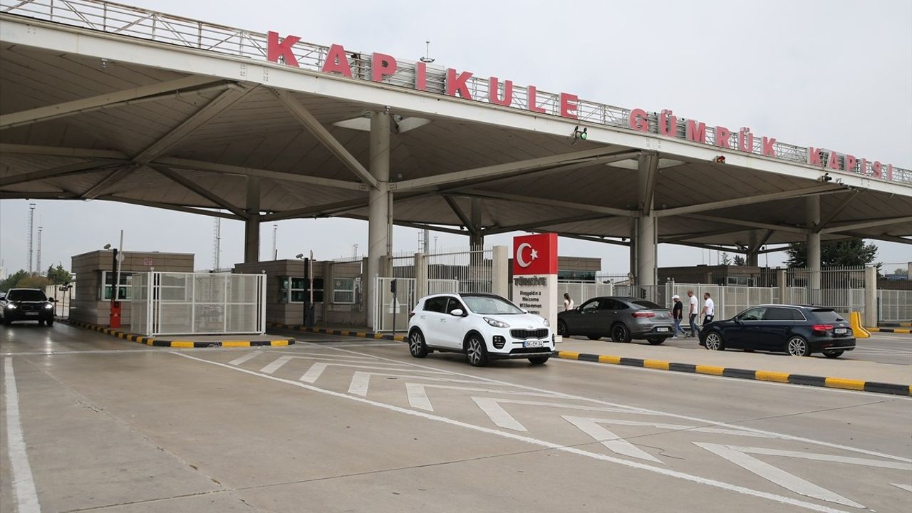 Gurbetçilerin Türkiye'ye Akını Devam Ediyor: 1 Milyon 164 Bin Yolcu Giriş Yaptı