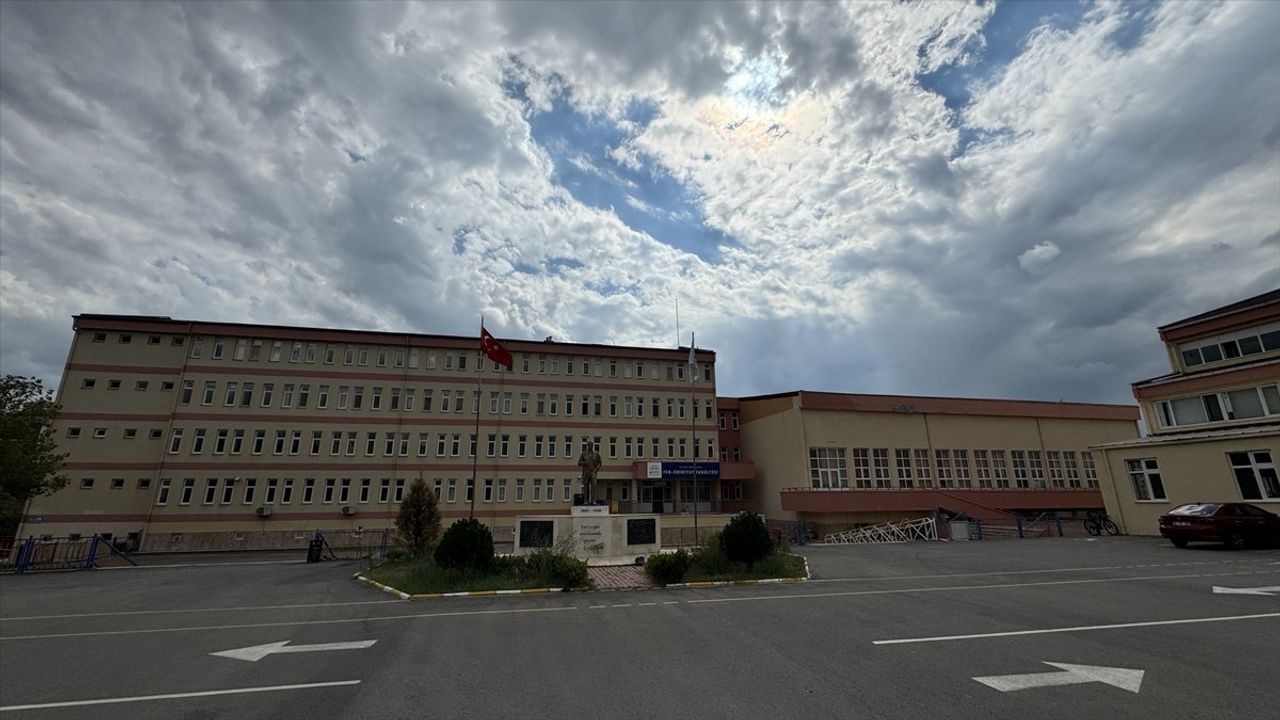 Hitit Üniversitesi'nin Bilimsel Kazıları Anadolu'yu Aydınlatıyor