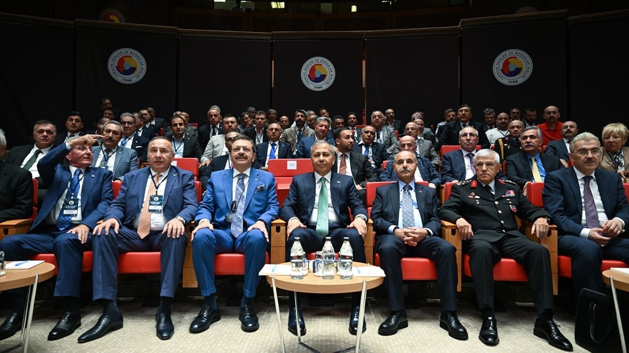 İçişleri Bakanı Yerlikaya Oda ve Borsa Başkanlarıyla Toplandı