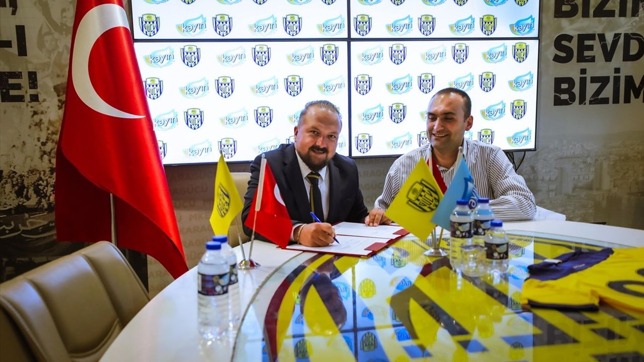 MKE Ankaragücü ve Kayın Su Sponsorluk Anlaşmasını Uzattı