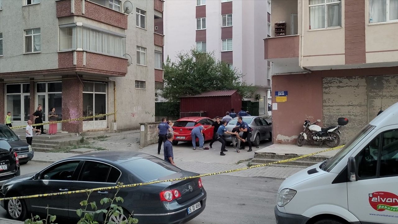 Samsun'da Baltayla Eve Girmeye Çalışan Şüpheli Gözaltına Alındı