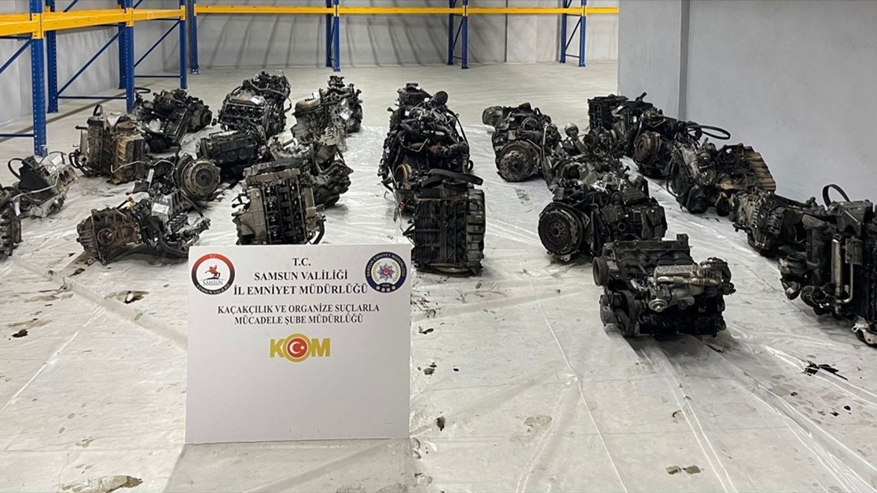 Samsun'da Gümrük Kaçağı 32 Lüks Otomobil Motoru Ele Geçirildi