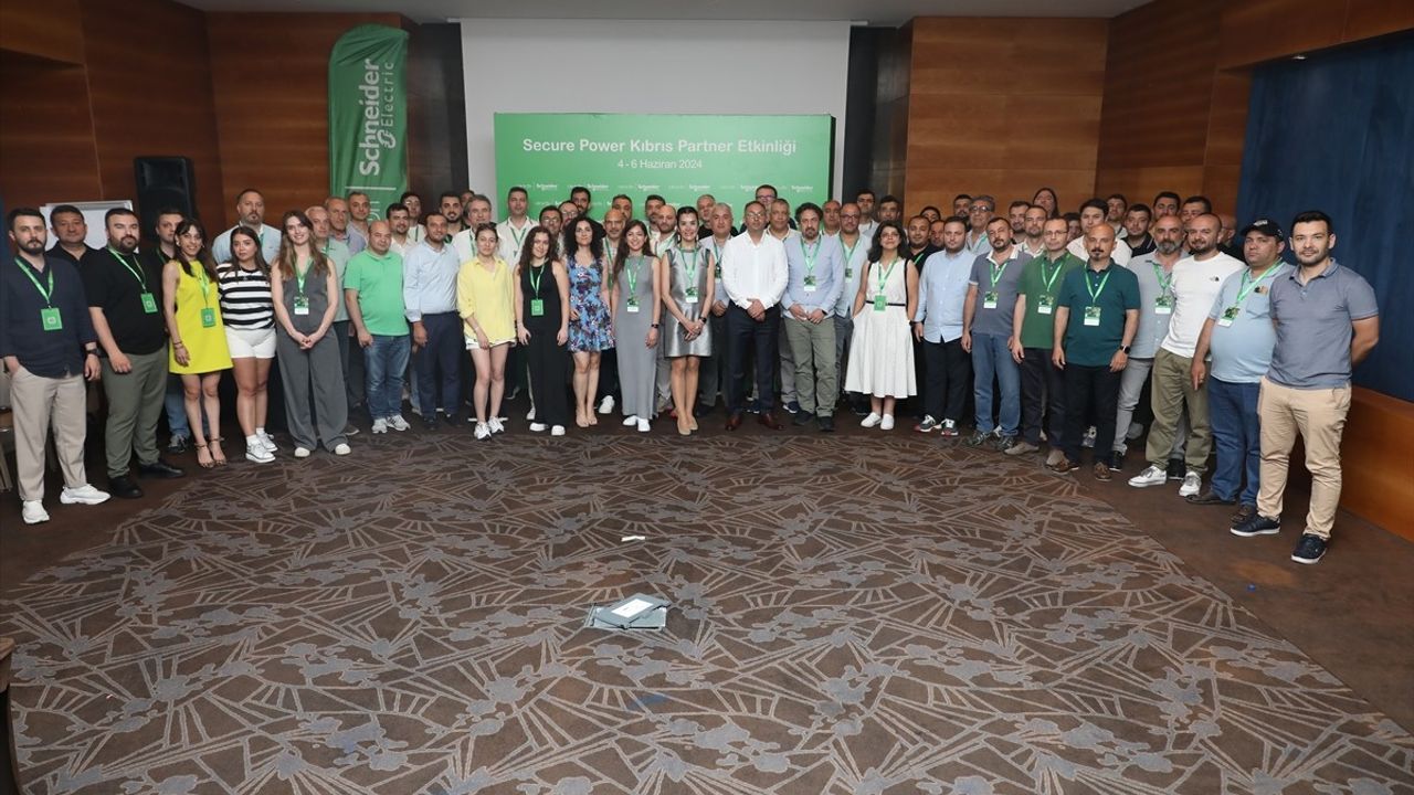 Schneider Electric Secure Power, Kıbrıs'ta İş Ortaklarıyla Buluştu