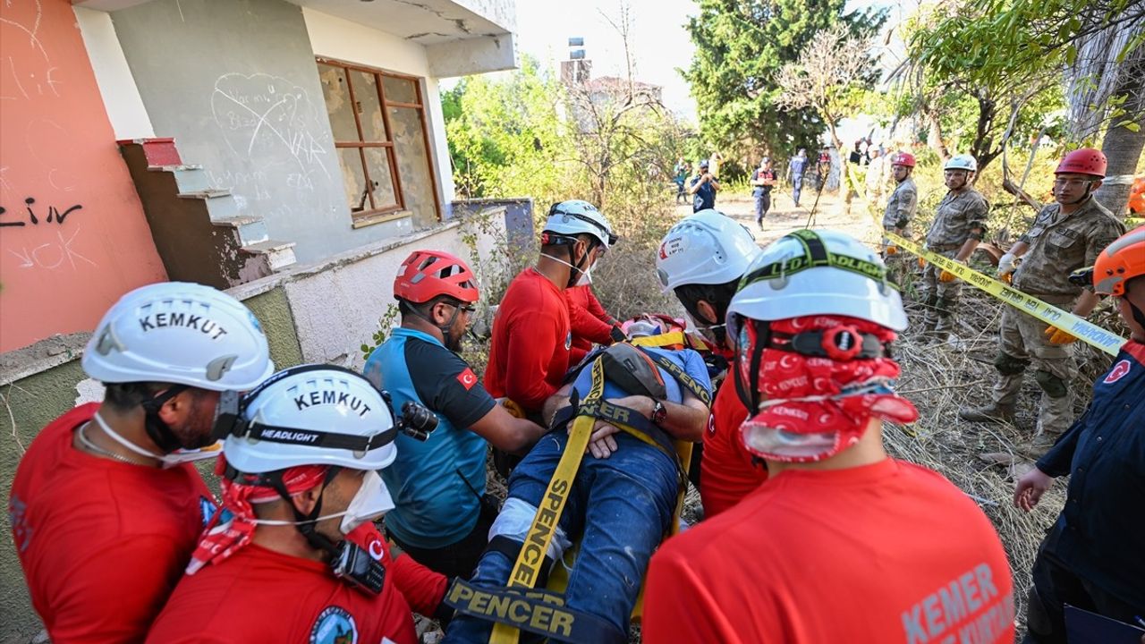 Antalya'da Saha Uzantılı Deprem Tatbikatı Gerçekleştirildi
