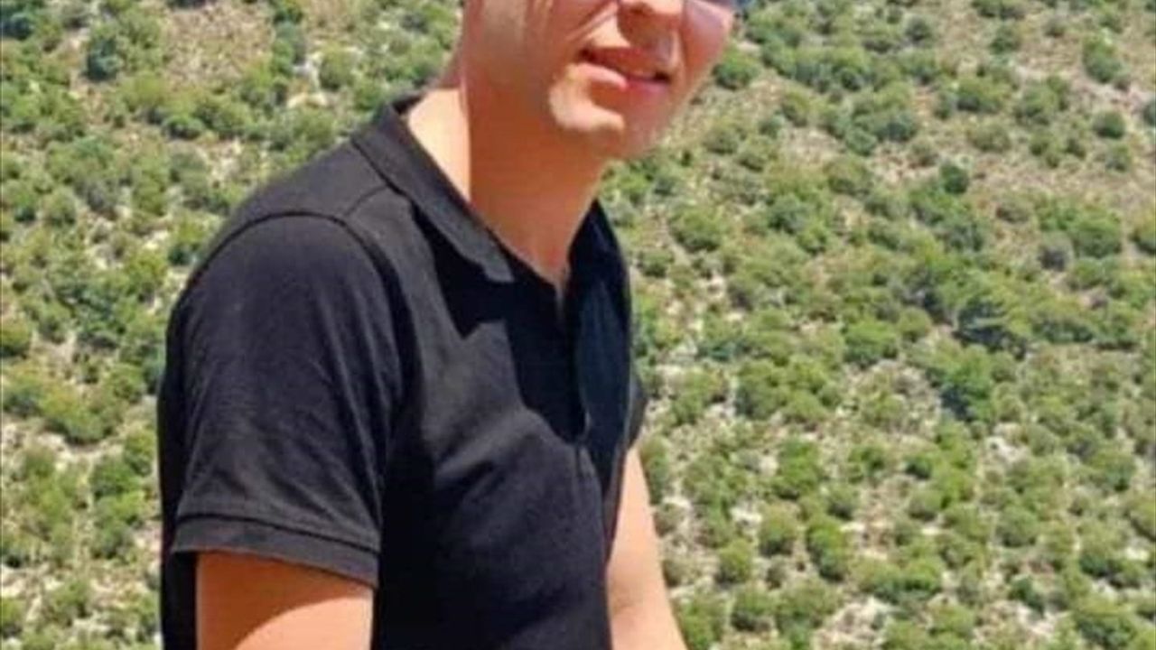 Antalya'da Yıldırım Düşmesi: Bir Genç Hayatını Kaybetti