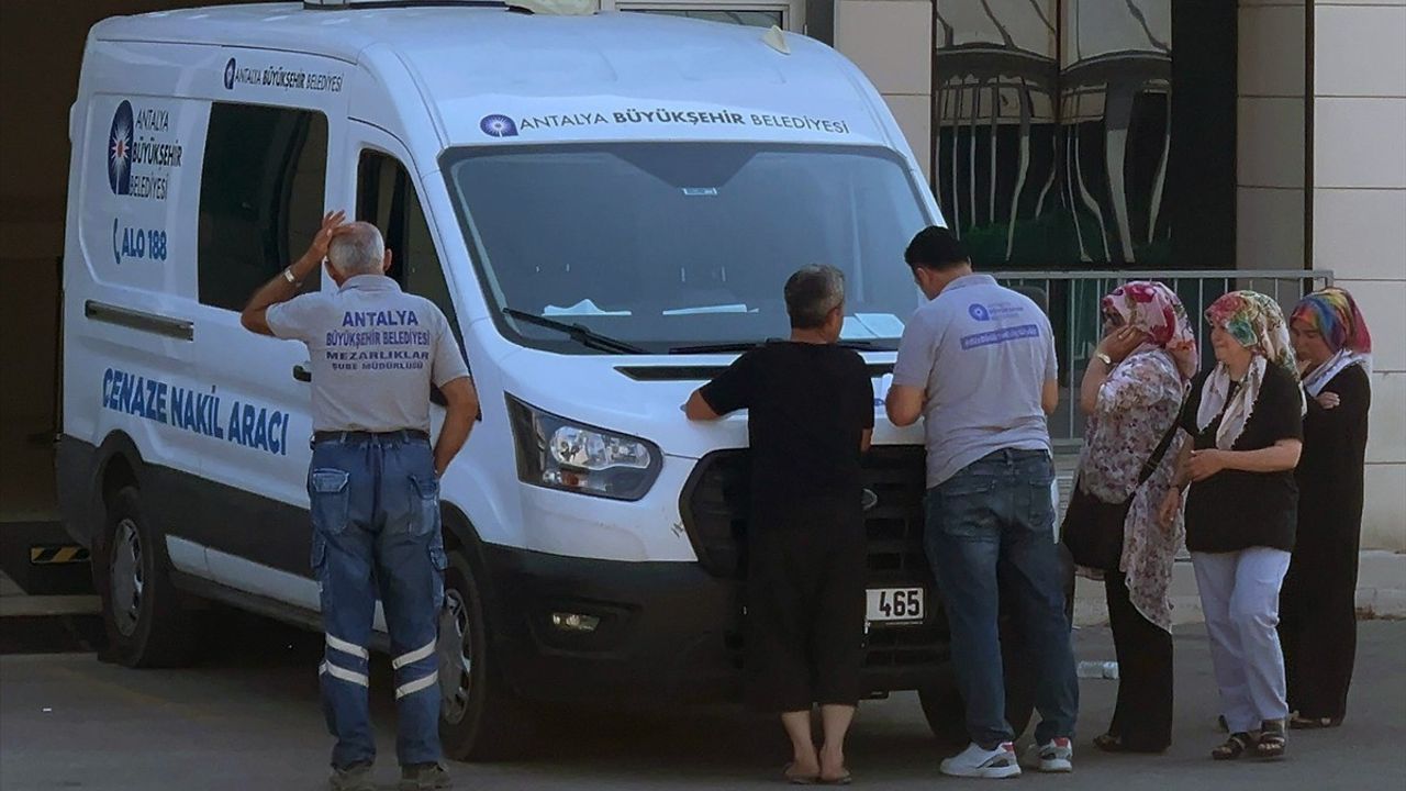 Antalya'daki Huzurevi Yangınında Üzücü Kayıp