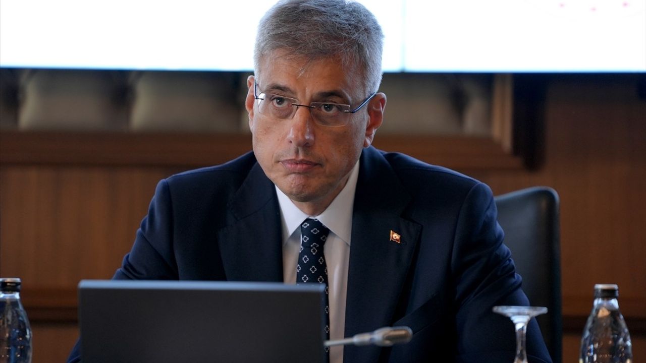 Bakan Memişoğlu'ndan Sağlıkta Eğitim ve Hizmet Vurgusu