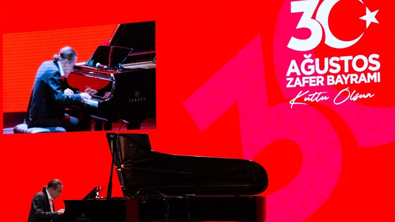 Bakan Yerlikaya, Jandarma Albay Mümin Aksoy Belgeselini Tanıttı