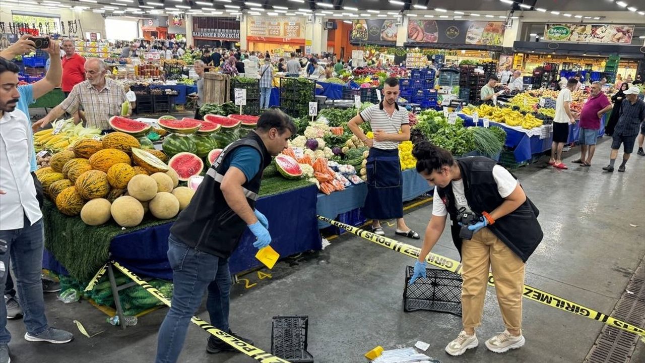 Başakşehir'de Pazar Kavgası: Bir Kişi Silahla Yaralandı