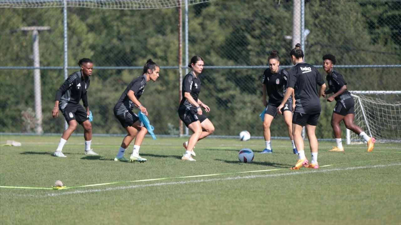 Beşiktaş Kadın Futbol Takımı Şampiyonlar Ligi Hedefine Odaklandı