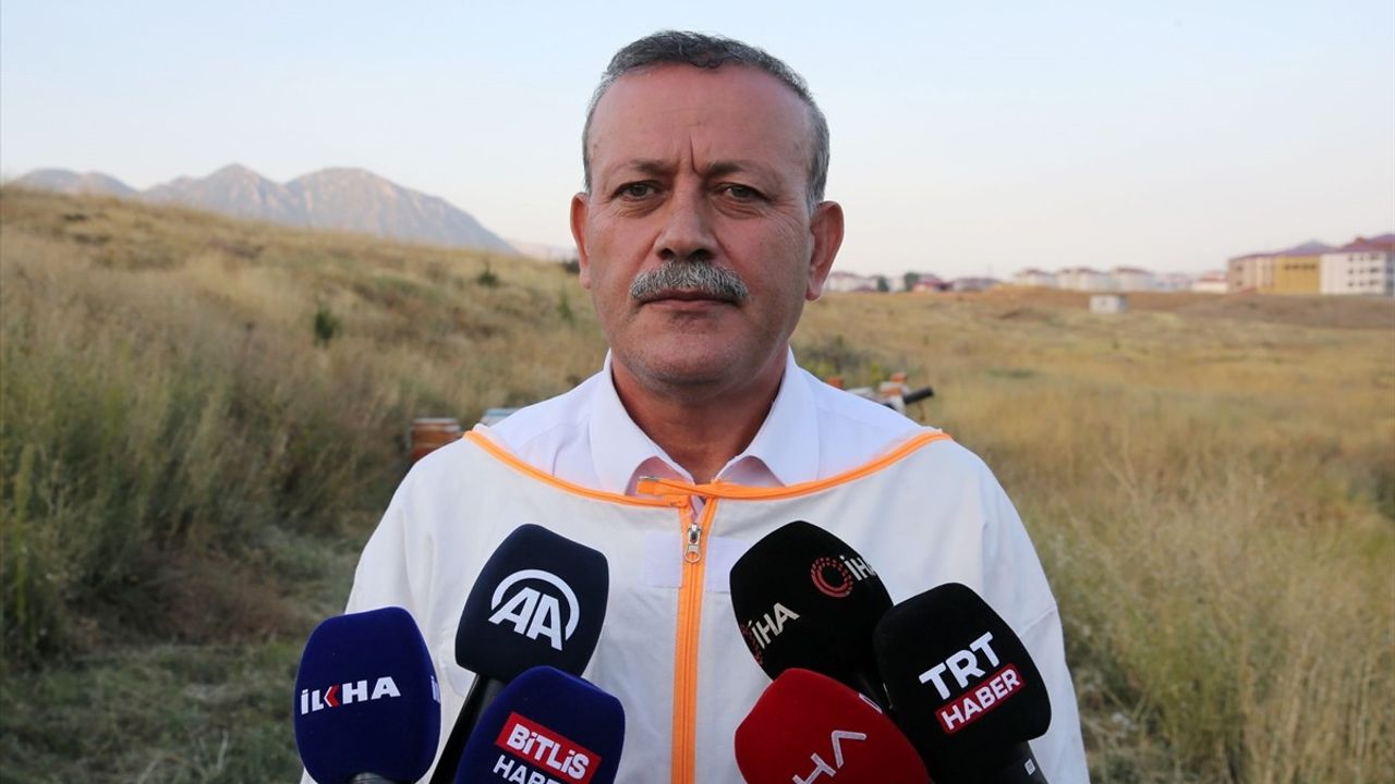 Bitlis Eren Üniversitesi'nde Bal Hasadı Etkinliği