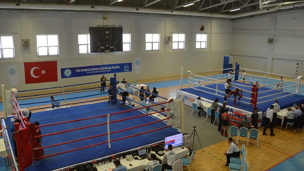 Bitlis'te Türkiye Minikler ve Yıldızlar Muaythai Şampiyonası Heyecanı