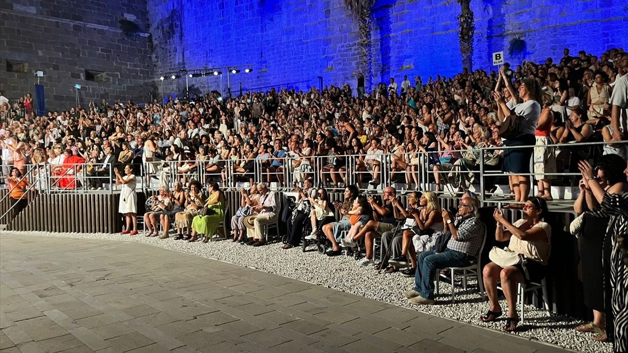 Bodrum Bale Festivali'nde 'Güldestan' Seyirciyle Buluştu