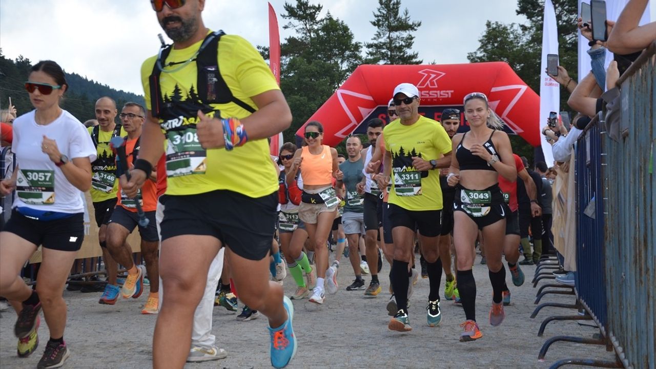 Bolu'da 2. Uluslararası Ultra Abant Patika Koşu Yarışması Gerçekleşti