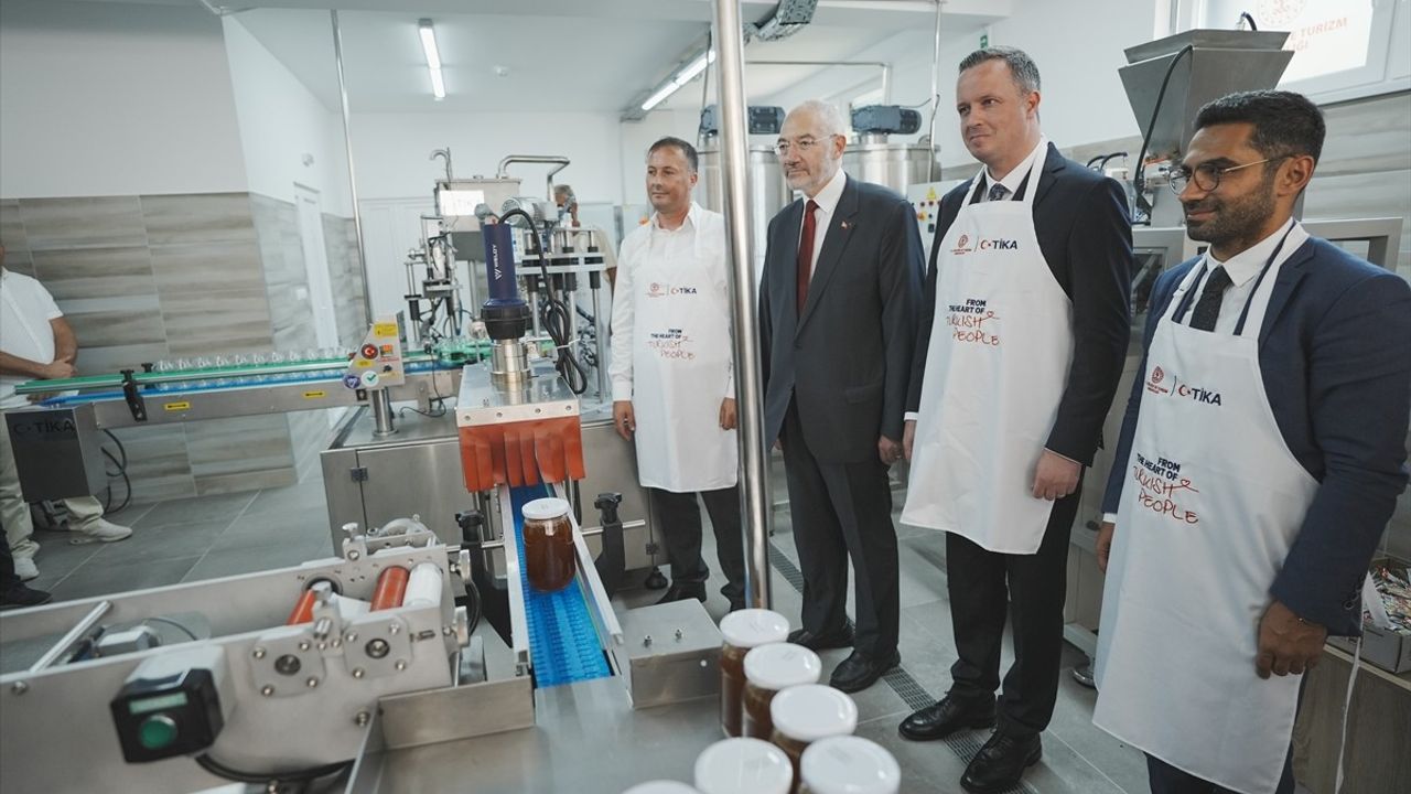 Bosna Hersek'te TİKA'nın Bal Paketleme Tesisi Açıldı