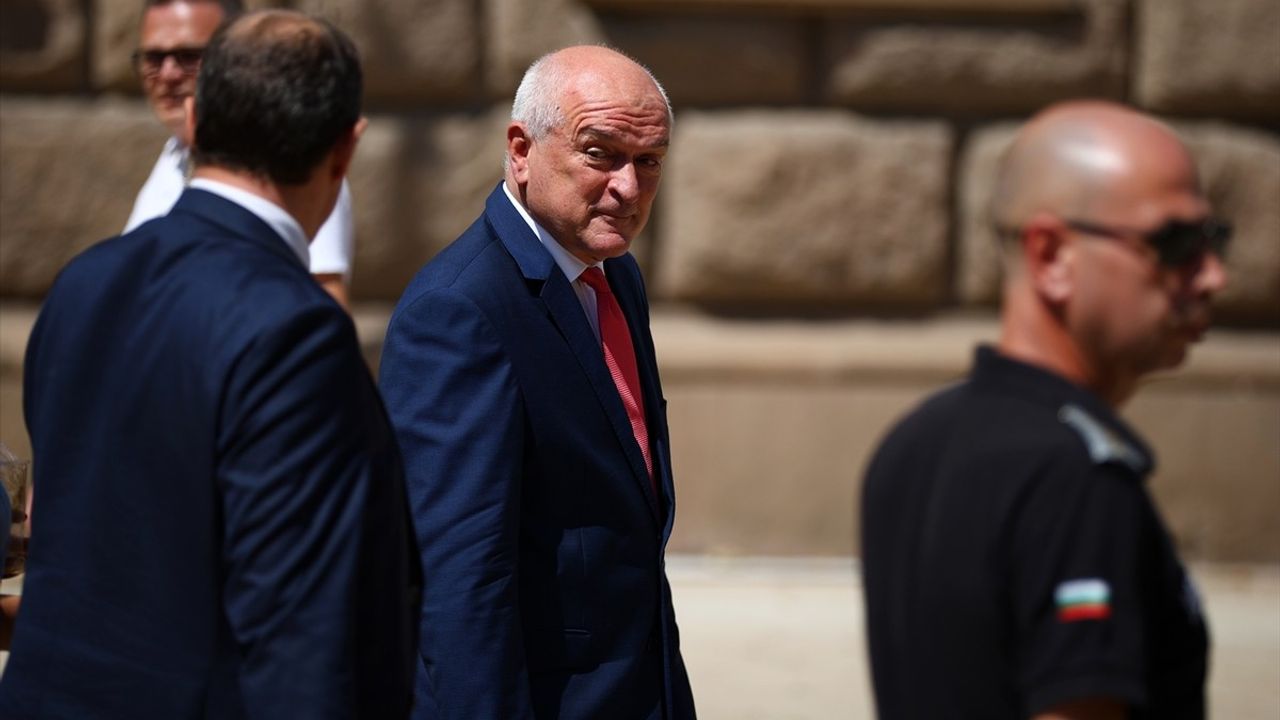 Bulgaristan'da Yeni Geçici Hükümet Süreci Başlıyor