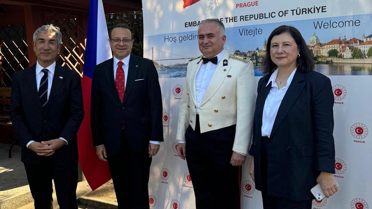 Büyük Zafer'in 102. Yılı Çekya'da Coşkuyla Kutlandı