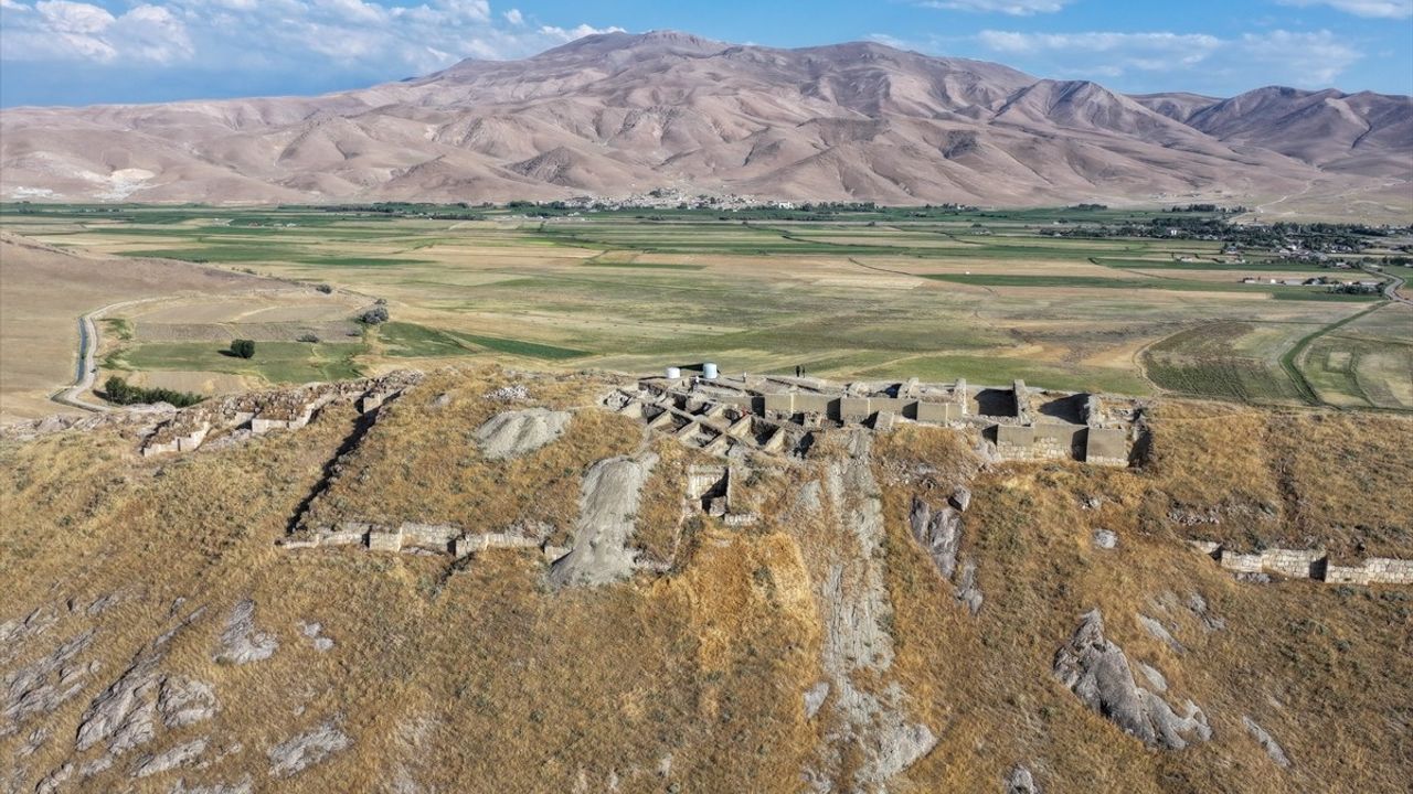 Çavuştepe Kalesi'nde Yeni Koridor Keşfi