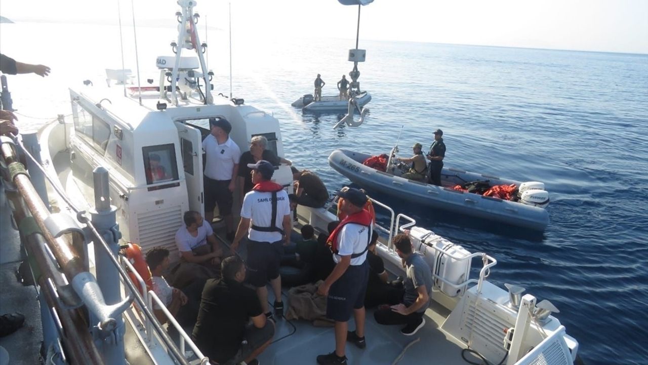 Çeşme Açıklarında Düzensiz Göçmenlerin Kurtarılması