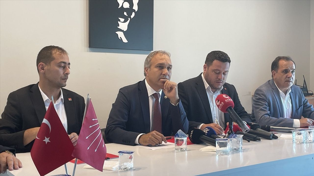 CHP Genel Başkan Yardımcısı Suat Özçağdaş Bolu'da Eğitim Buluşmaları Düzenledi