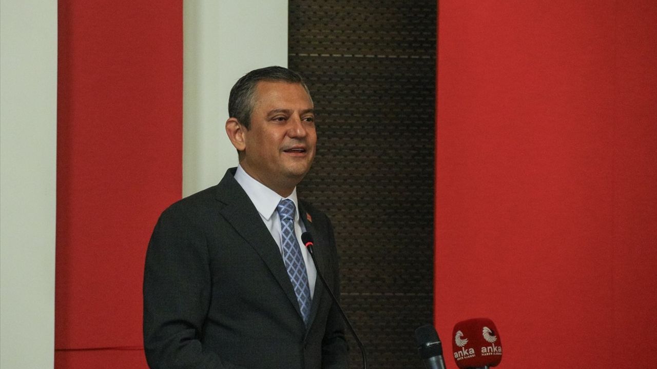 CHP Genel Başkanı Özgür Özel'den Eğitim Açıklamaları