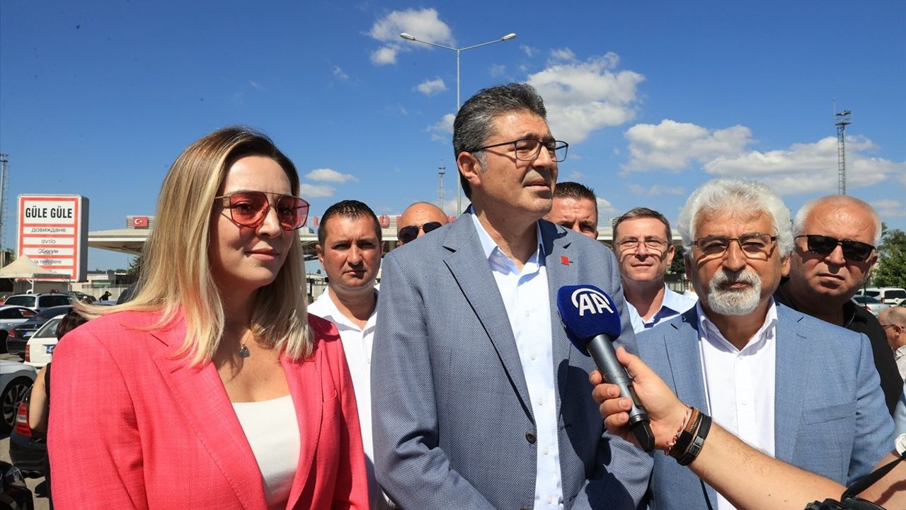 CHP Heyeti Gurbetçileri Kapıkule'de Uğurladı