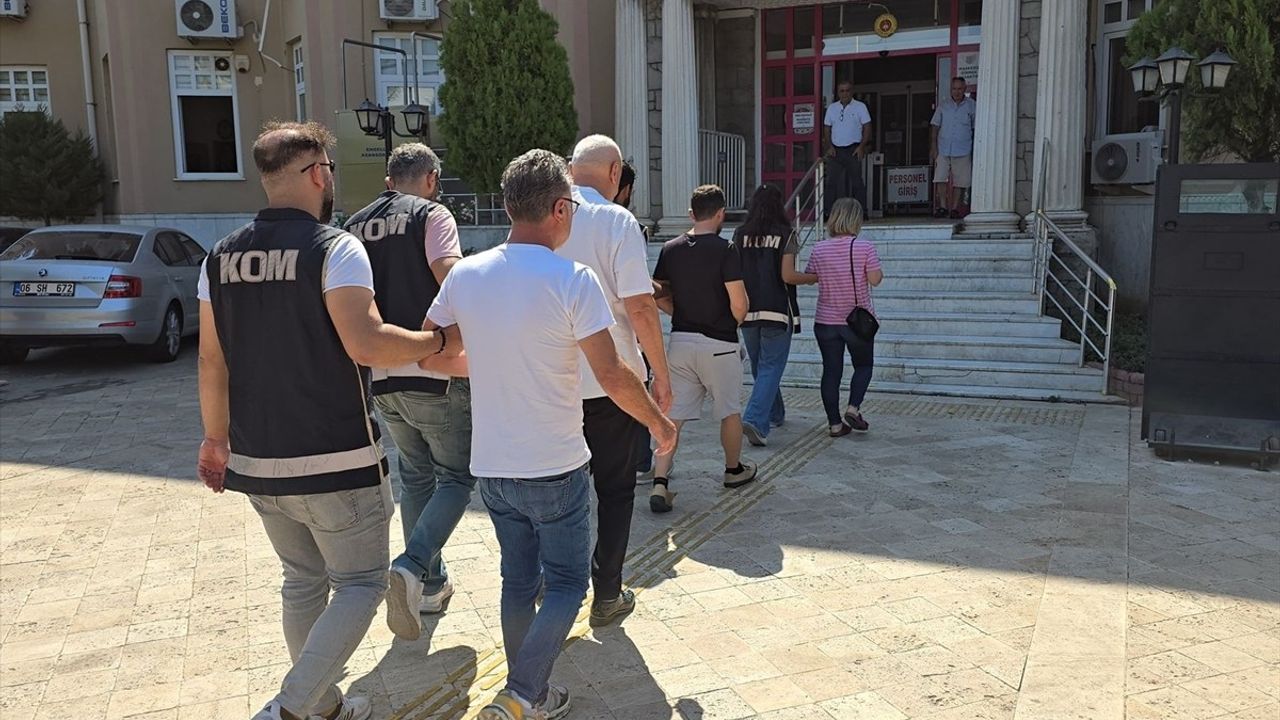 Didim'de Usulsüz Para Aldığı İddia Edilen Doktor ve Medikal Ürün Satıcısı Tutuklandı