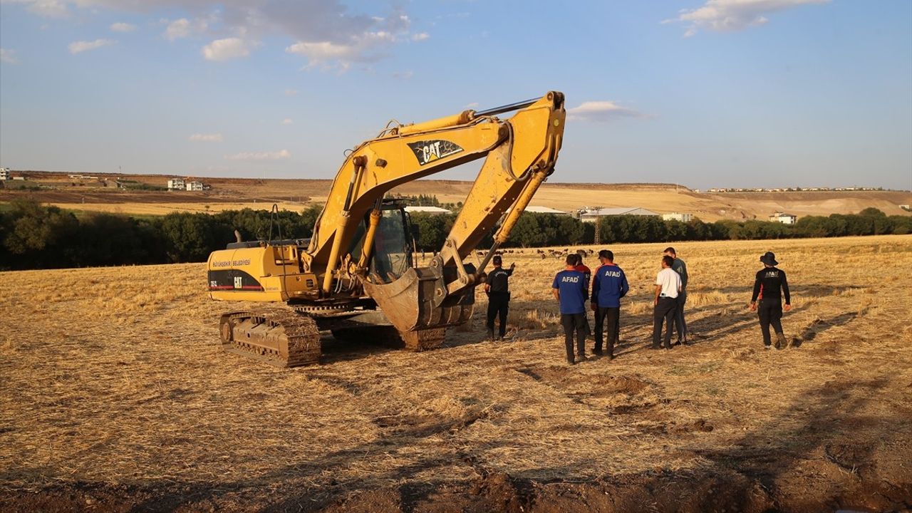 Diyarbakır'da Kaybolan 8 Yaşındaki Narin'i Arama Çalışmaları Devam Ediyor