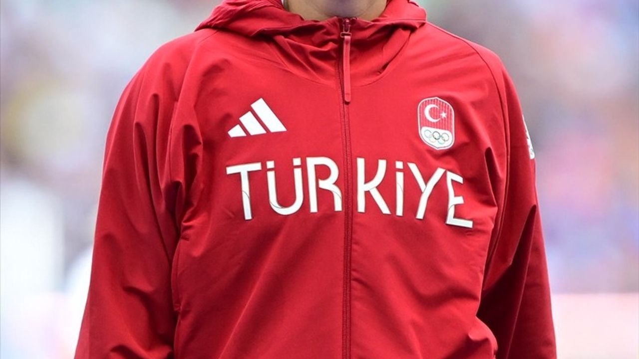 Eda Tuğsuz Paris 2024'te Cirit Atmada Yarı Finale Geçemedi