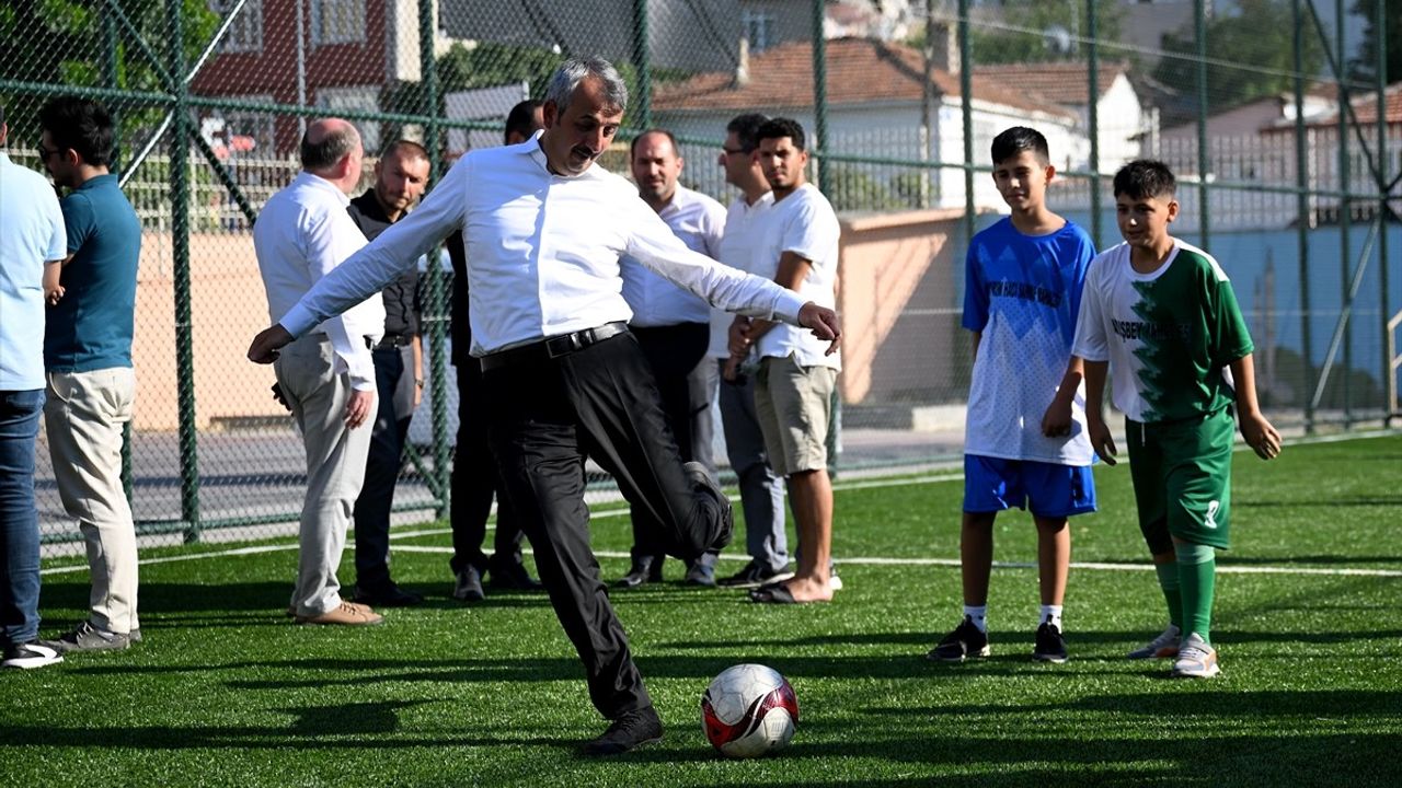 Edirne'deki Öğrenciler Yaz Mahalle Ligi ile Spor Dolu Günler Geçiriyor