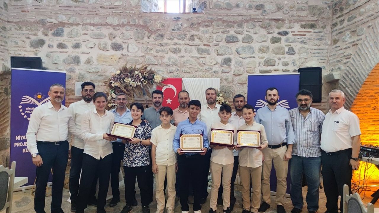 Emirhan Can, 4 Ayda Hafızlık Eğitimi Tamamladı