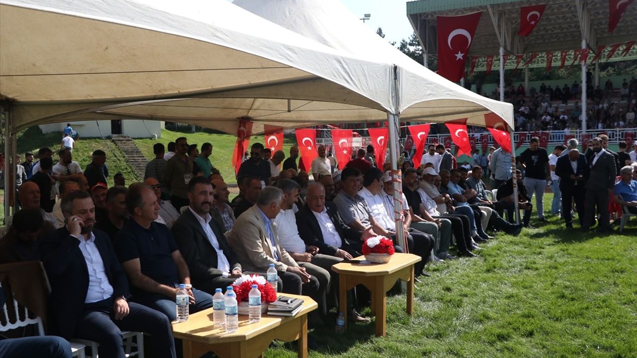 Erzurum'da 1. Karakucak Güreş Festivali Coşkuyla Tamamlandı