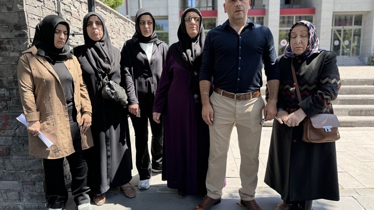 Erzurum'da Aile Cinayetinin Duruşması Başladı