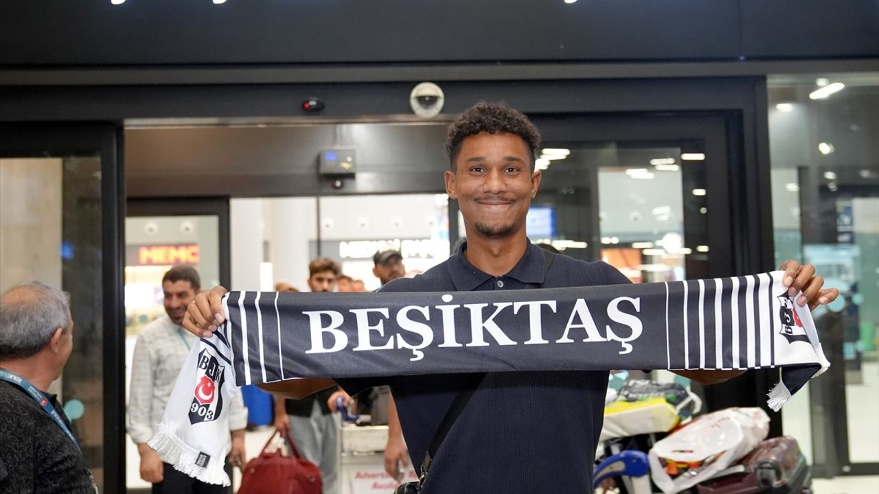 Felix Uduokhai İstanbul'a Geldi: Beşiktaş ile Transfer Görüşmeleri Başlıyor