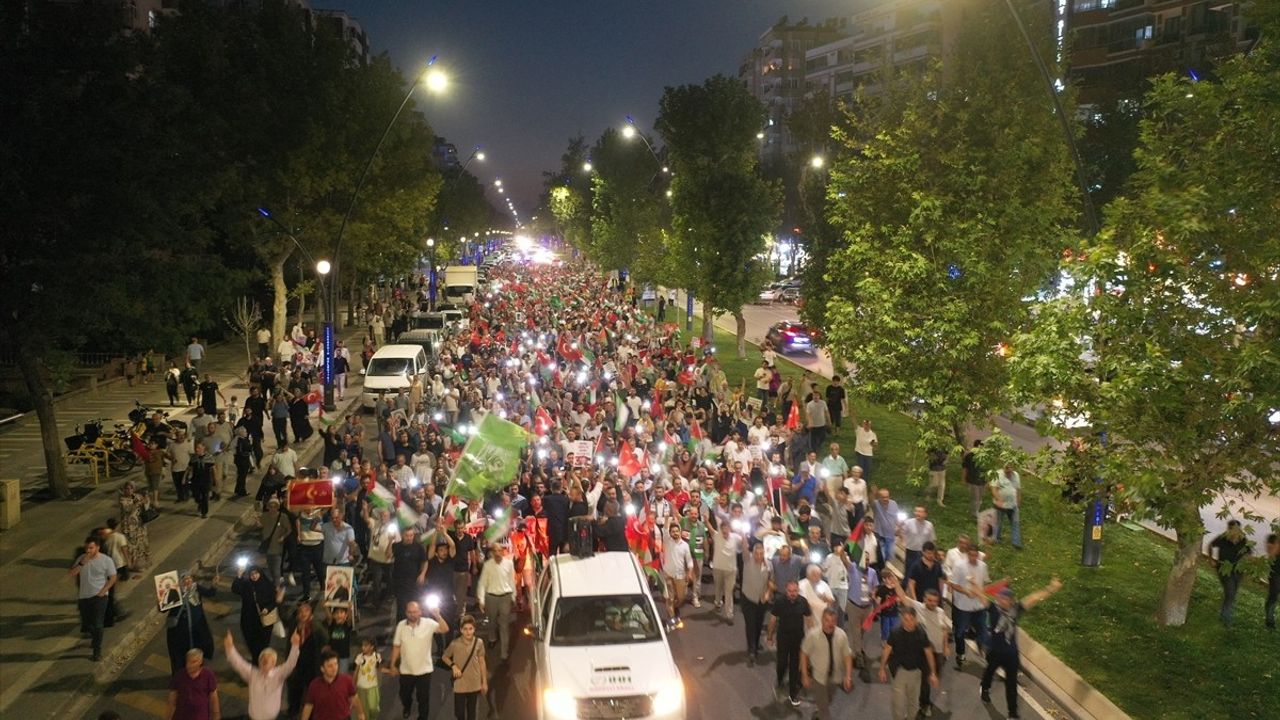 Gaziantep, Adıyaman ve Kahramanmaraş'ta Filistin'e Destek Gösterileri