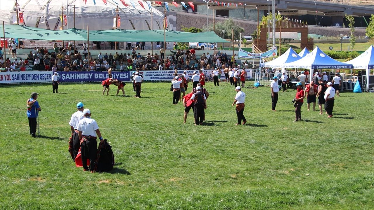 Gaziantep'te Aşırtmalı Aba Güreşi Türkiye Şampiyonası Tamamlandı