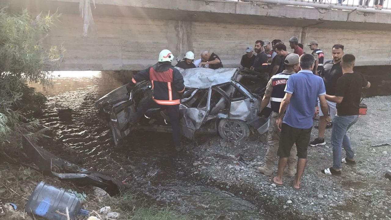 Hatay'da Otomobil Kazası: 1 Ölü, 1 Yaralı