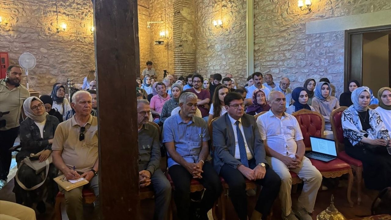 İstanbul'un Estetik Değeri: Beşir Ayvazoğlu ve Mimar Celaleddin Çelik'ten Önemli Açıklamalar