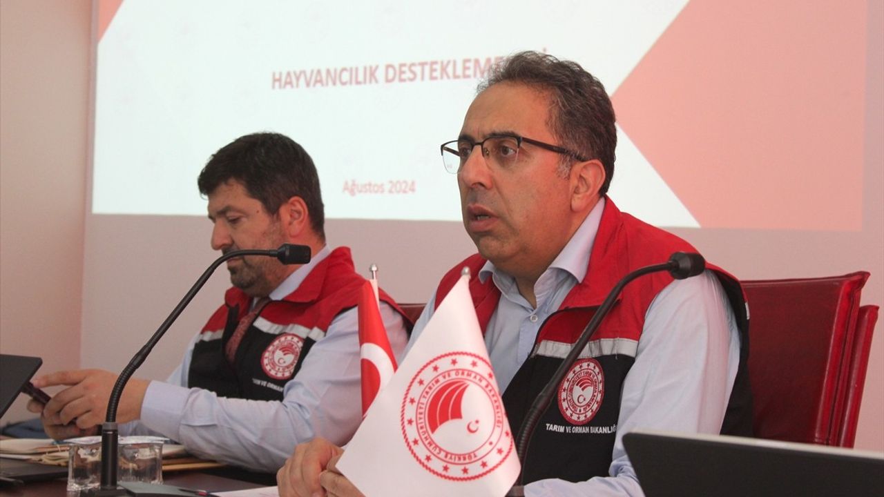 İzmir'de Yeni Hayvancılık Desteklemeleri Tanıtıldı